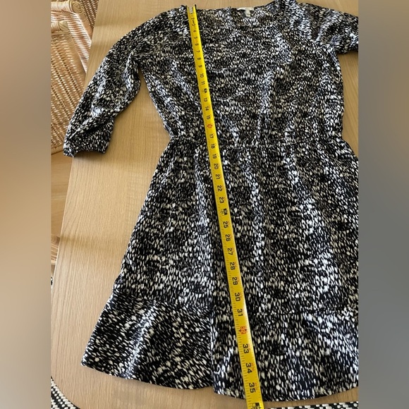 Joie| Black & White Geometric Pattern Dress, Slight Ruffle—Size Small•••Cute! - Picture 11 of 11